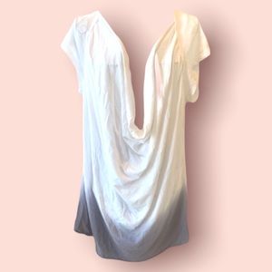 Dip dye plunge neck shirt sleeve tee shirt size L